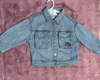 Chaqueta de mezclilla Minnie ZARA - miniatura 2