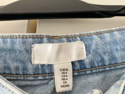 Jeans azul claro - miniatura 2