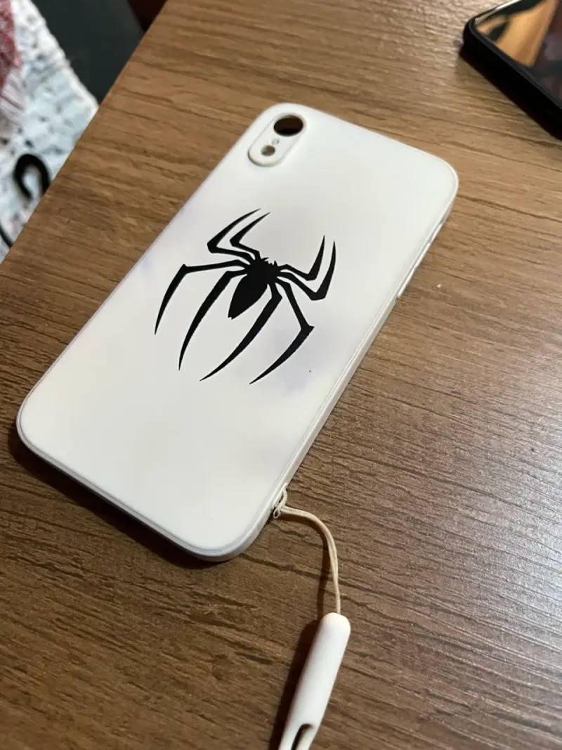 iPhone XR con dos carcasas - 5