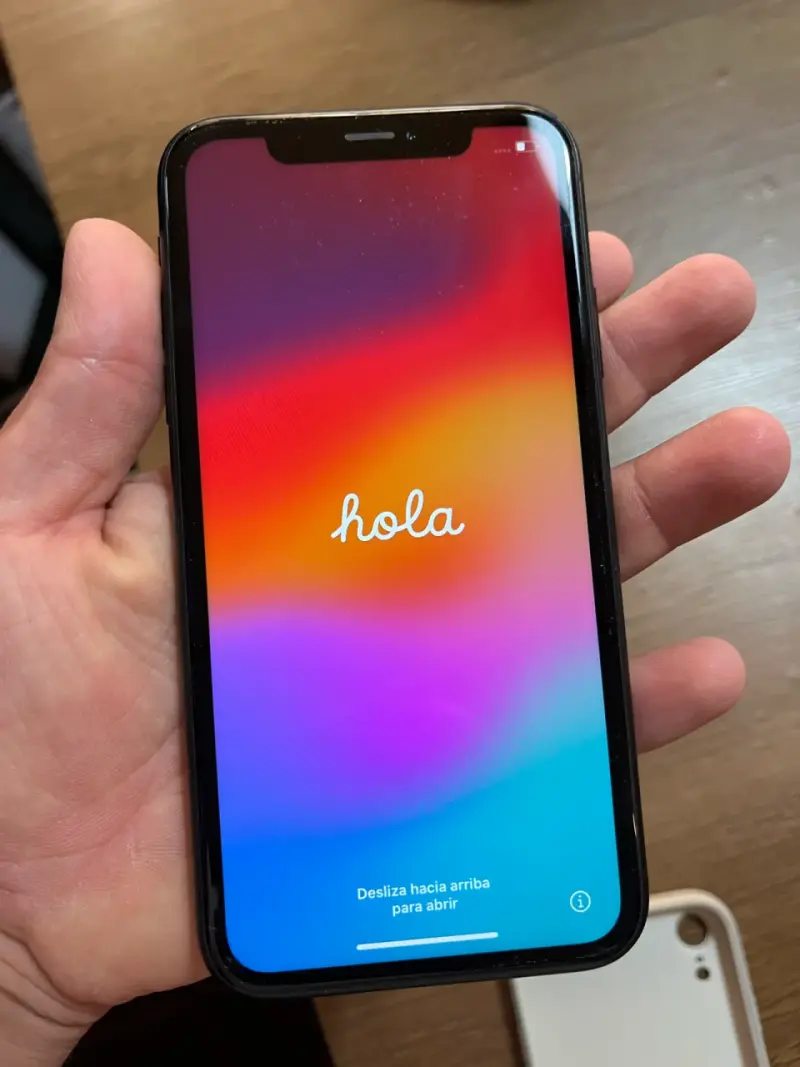 iPhone XR con dos carcasas - 6