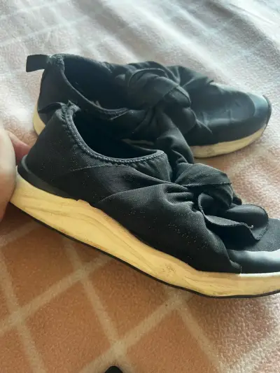 Zapatillas Zara negras casuales - miniatura 1