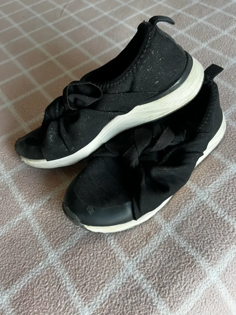 Zapatillas Zara negras casuales - 2