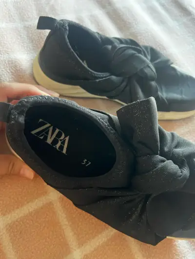 Zapatillas Zara negras casuales - miniatura 3