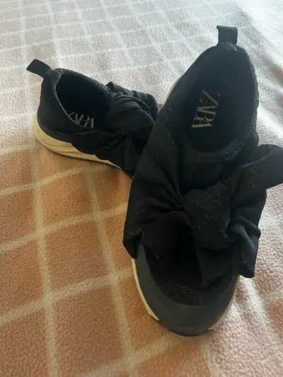 Zapatillas Zara negras casuales - miniatura 4