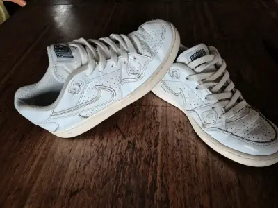 Zapatillas deportivas blancas - miniatura 3