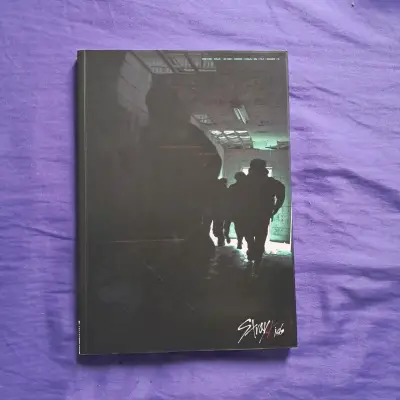 Álbum I am NOT de Stray Kids - miniatura 1