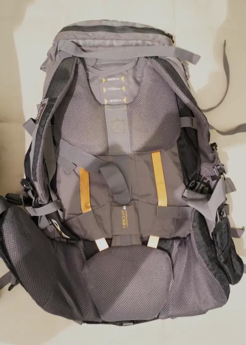 Mochila de senderismo 60L - 5