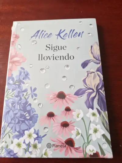 Libro 'Sigue Lloviendo' Alice Kellen - miniatura 1