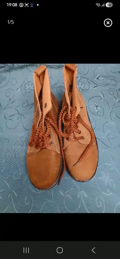 Botas de cuero café claro - miniatura 2