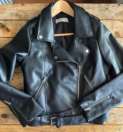 Chaqueta Biker de eco cuero negra - miniatura 1