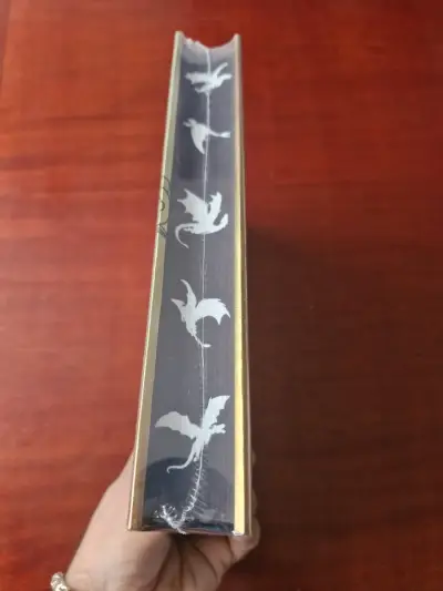 Libro 'Alas de Sangre' - miniatura 3
