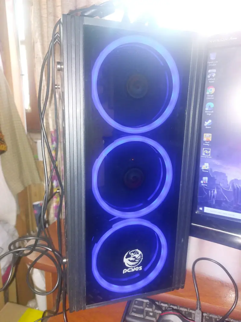 PC con AMD Ryzen 5 3500X y 16GB RAM - 5