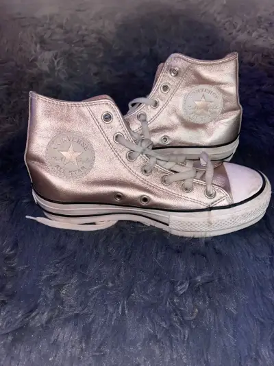 Zapatillas Converse plateadas - miniatura 1