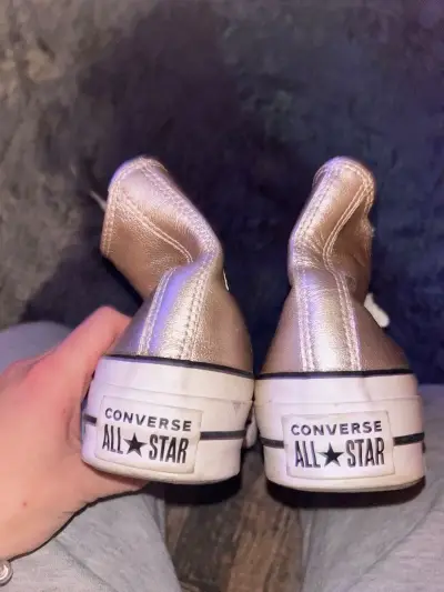 Zapatillas Converse plateadas - miniatura 2