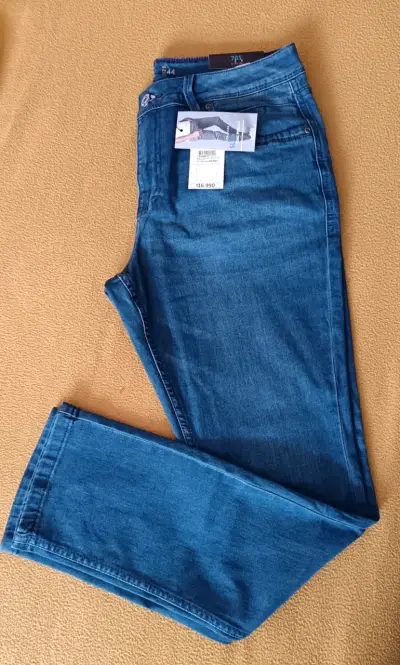 Jeans azul varón talla 44 - miniatura 2