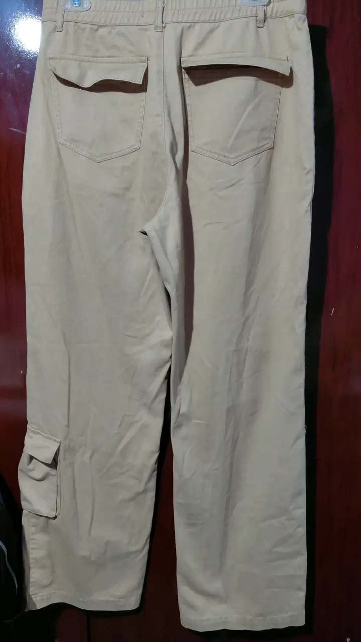 Pantalones cargo beige Forever21 - 2