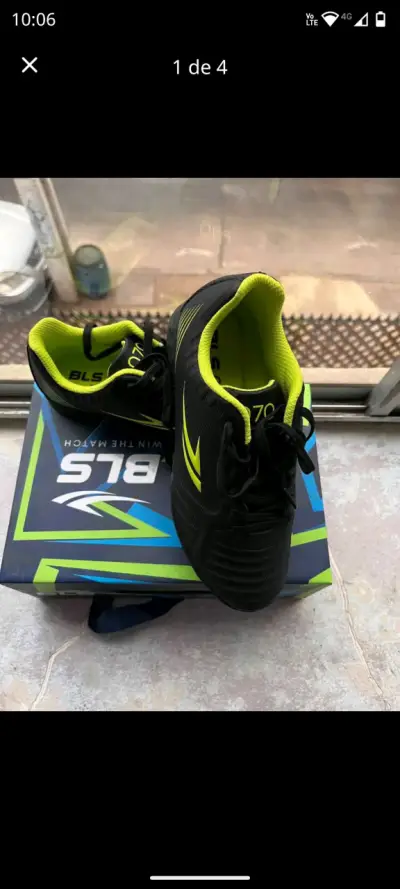 Zapatillas deportivas negras con verde - miniatura 2