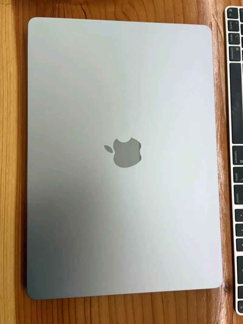 MacBook air 15 pulgadas m4 - 4