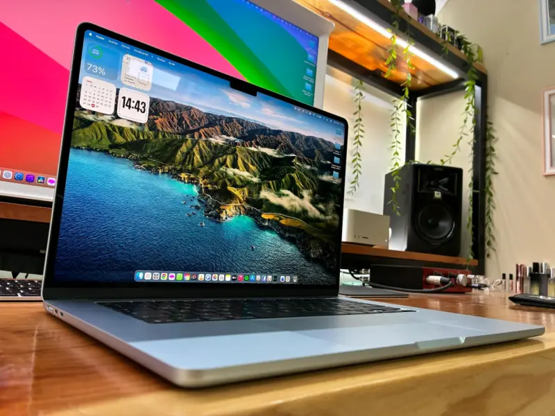 MacBook air 15 pulgadas m4 - 12