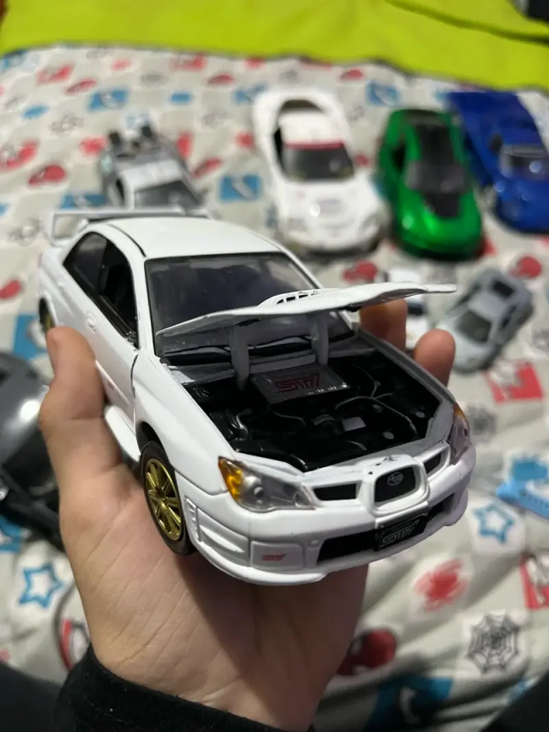 Auto a escala Subaru Impreza STI - 2
