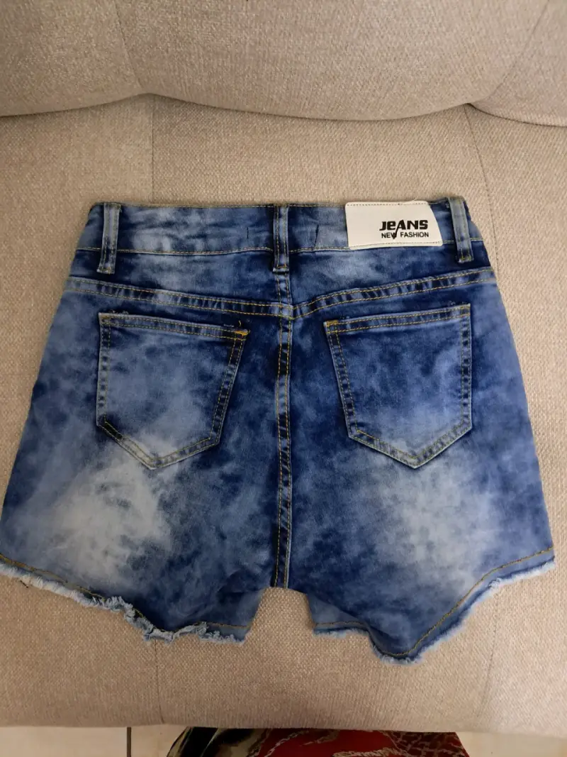 Shorts de mezclilla con parches - 2