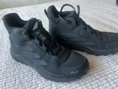 Zapatillas trekking - miniatura 1