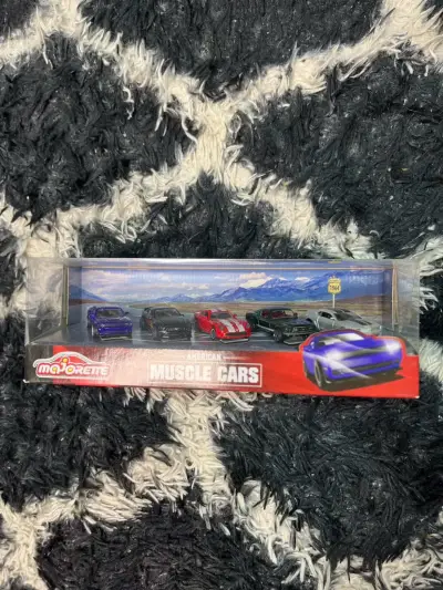Set de autos de colección Majorette - miniatura 2