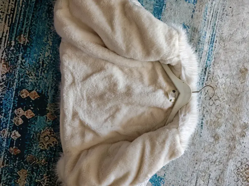 Chaqueta blanca con pelaje niña talla 2 a 3 años - 2
