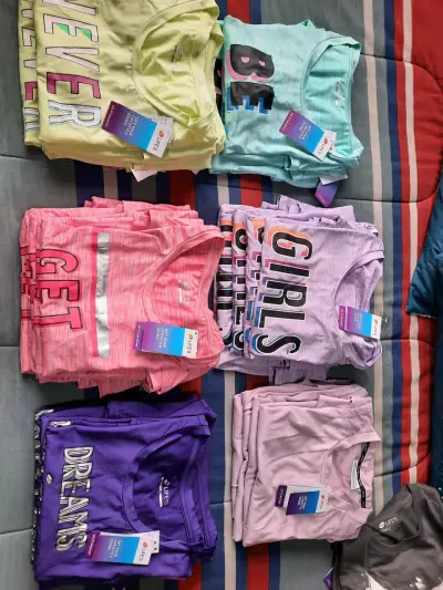 Lotes de poleras juveniles estampadas - miniatura 1