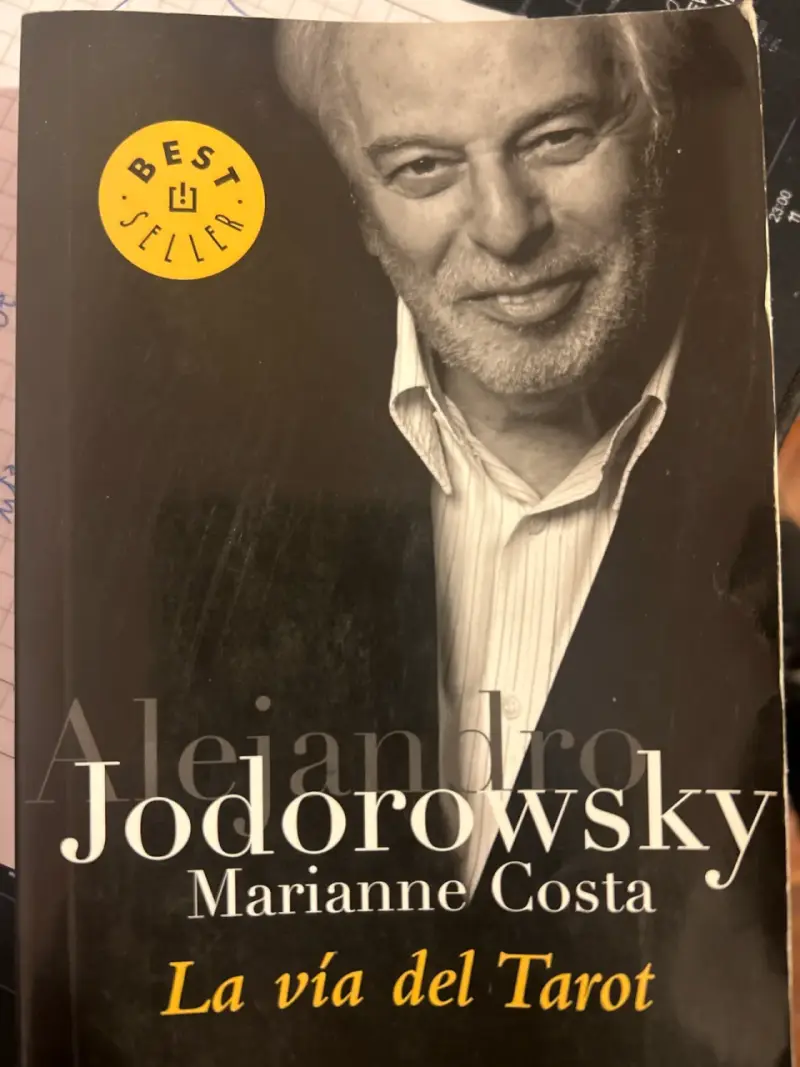 Libro La vía del Tarot