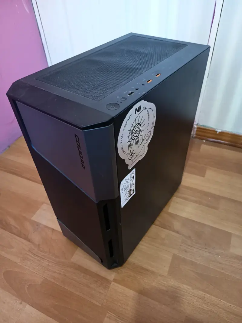 Se vende PC conversable - 2