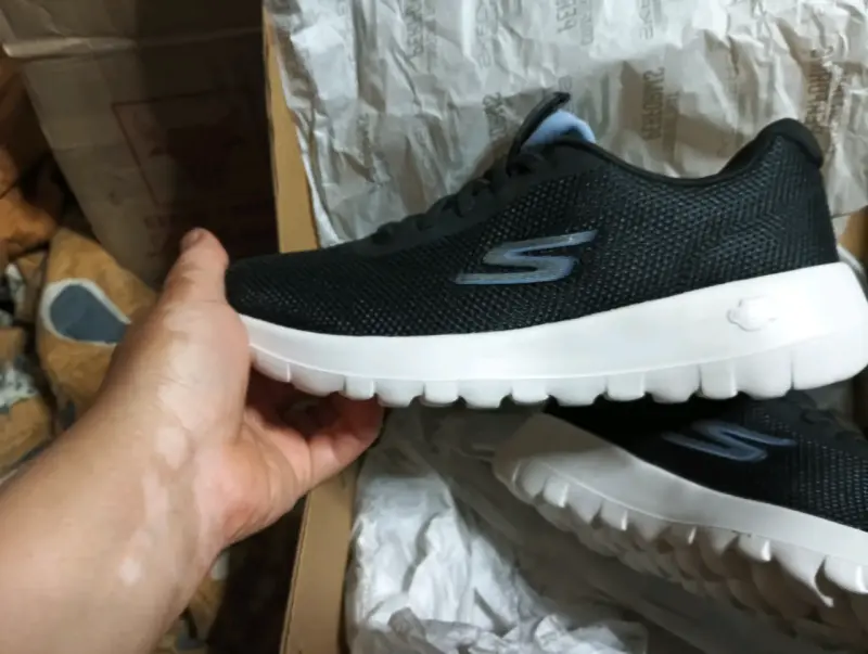 Zapatillas Skechers Go Walk Joy negras - 5