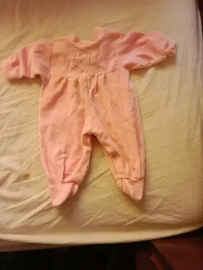 Pijama enterito rosado para bebé - miniatura 1