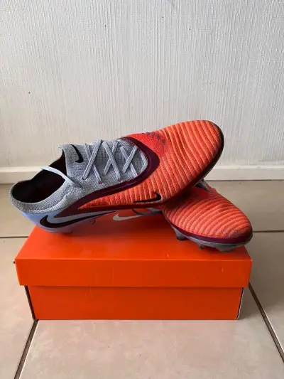 Zapatillas deportivas Marca Nike modelo phanton 6 - miniatura 1