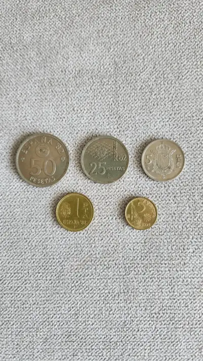 Monedas pesetas antiguas de España - miniatura 1