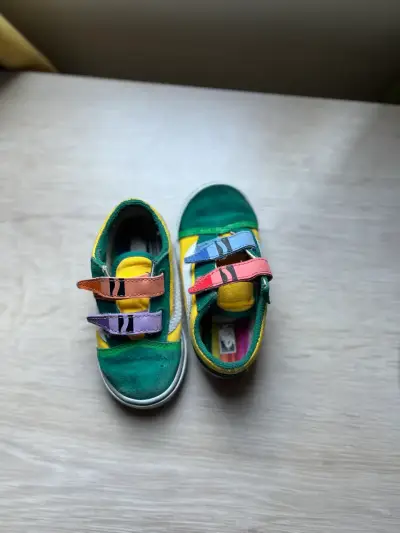 Zapatillas infantiles coloridas VANS Crayola - miniatura 1