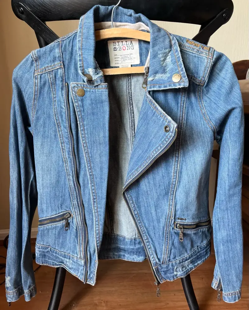 Chaqueta Billabong de mezclilla tipo Biker - 2