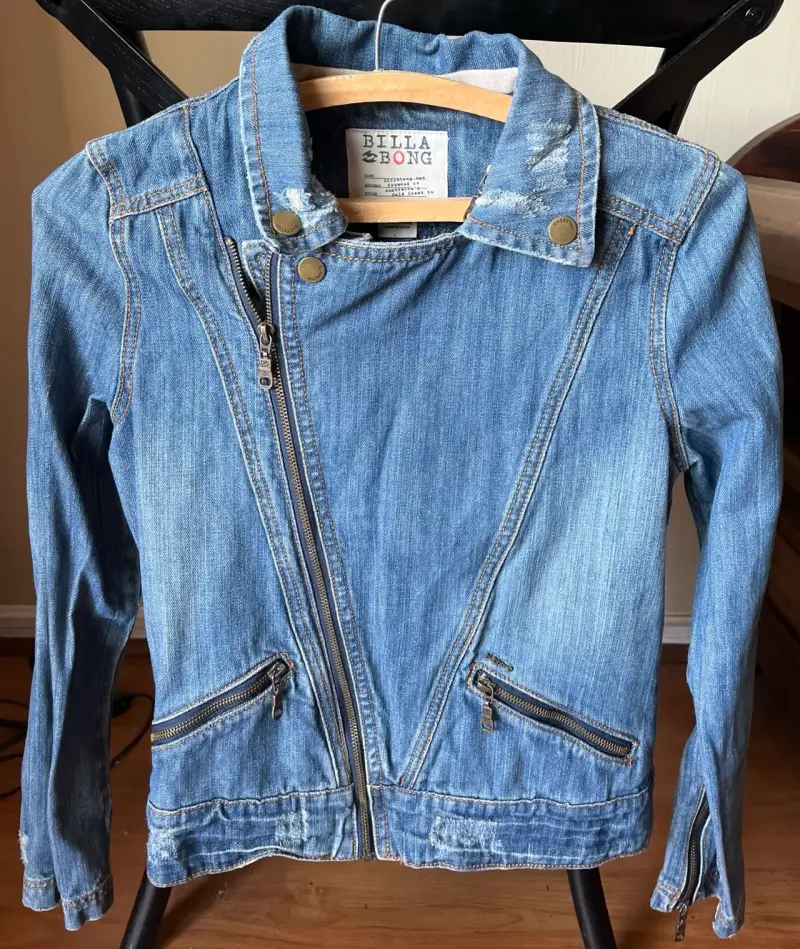 Chaqueta Billabong de mezclilla tipo Biker - 3