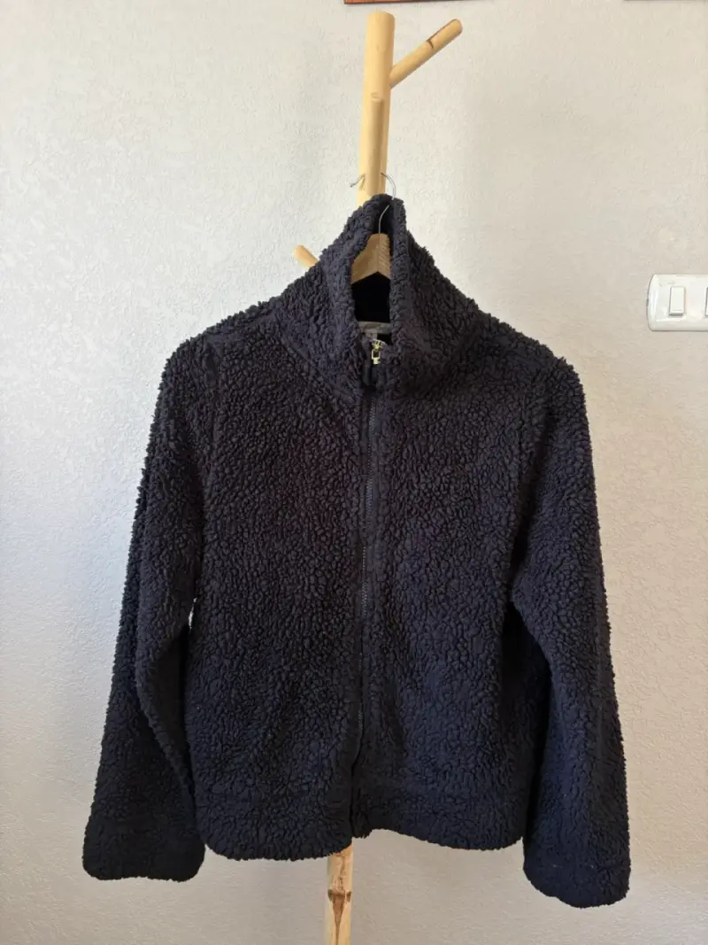 Chaqueta negra de sherpa - 2