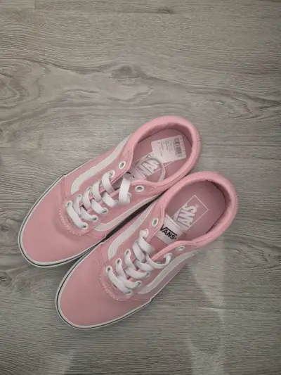 Zapatillas Vans rosas(nuevas, sin uso) - miniatura 1