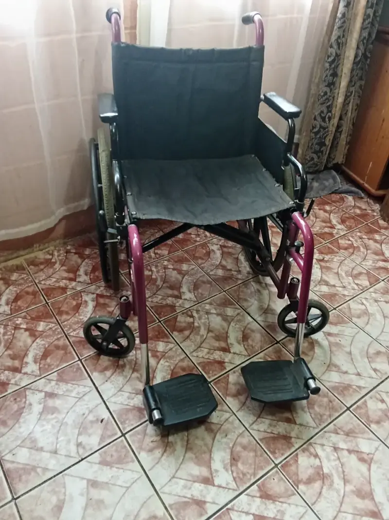 Silla de ruedas plegable - 2