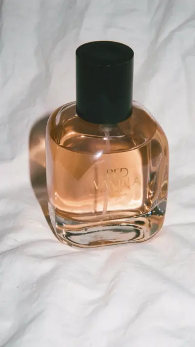 Perfume Red Vanilla Zara 90 ml - miniatura 1