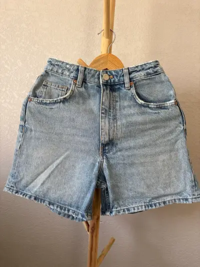 Shorts de mezclilla azul claro - miniatura 1