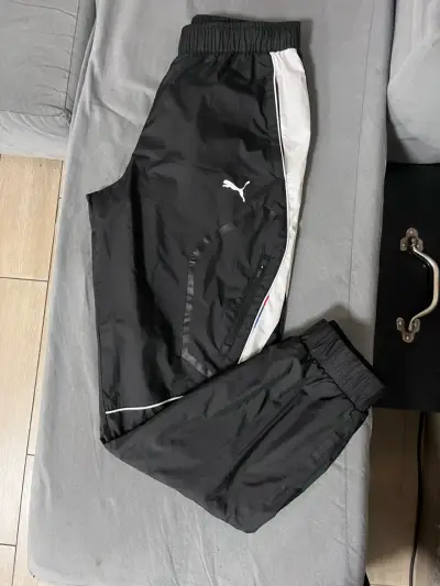 Pantalón deportivo negro y blanco - miniatura 1