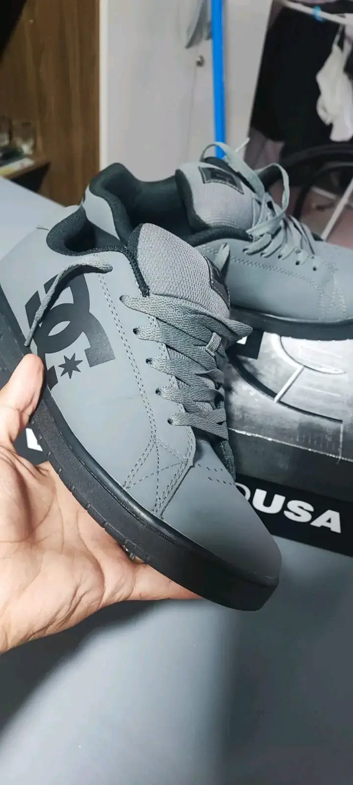 Zapatillas DC grises nuevas - 2