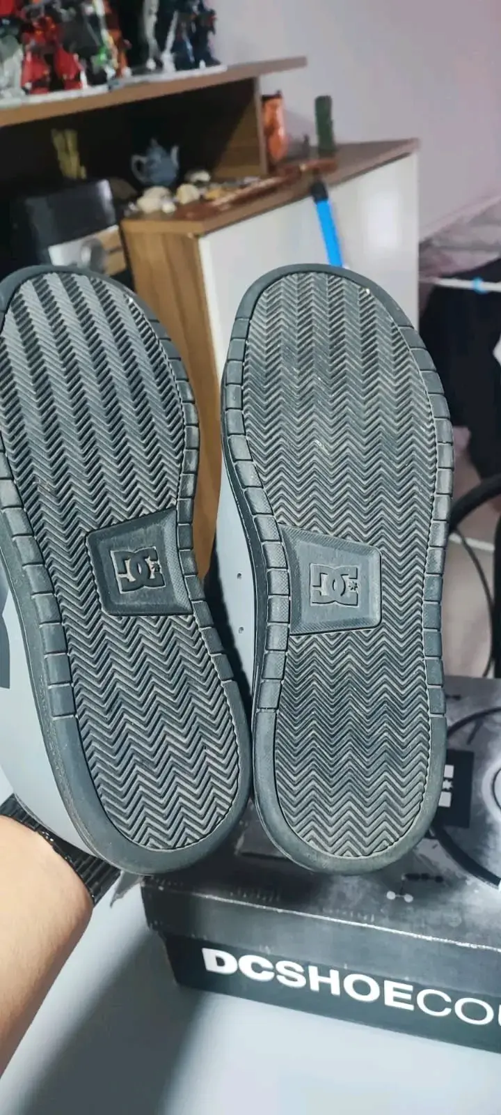 Zapatillas DC grises nuevas - 3