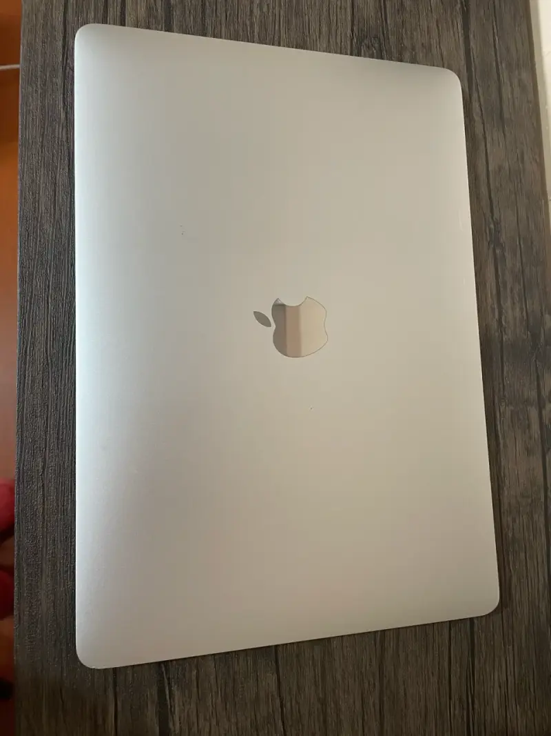 MacBook Pro 13' plateado - 2