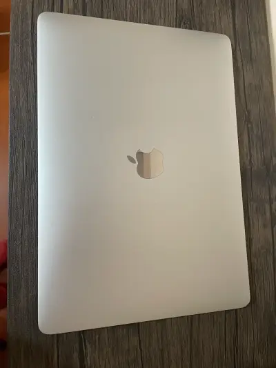 MacBook Pro 13' plateado - miniatura 2