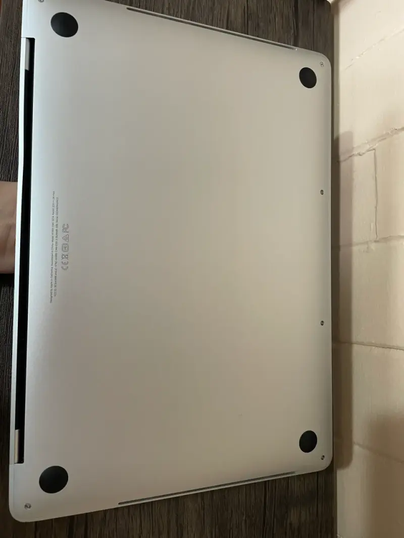 MacBook Pro 13' plateado - 3