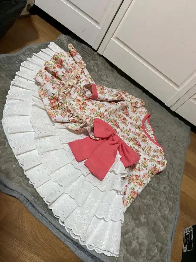 Vestido infantil floreado con lazo - 2